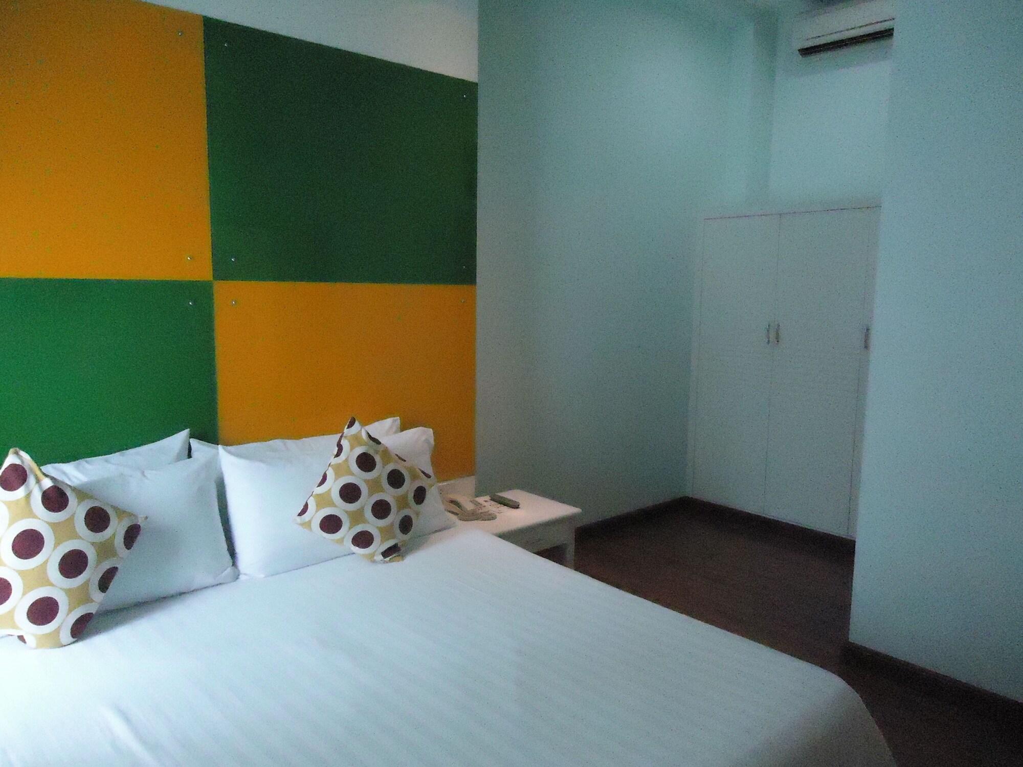 Calypzo Bangkok Hotell Exteriör bild
