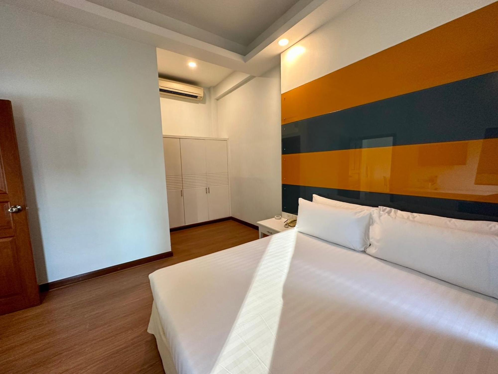 Calypzo Bangkok Hotell Exteriör bild