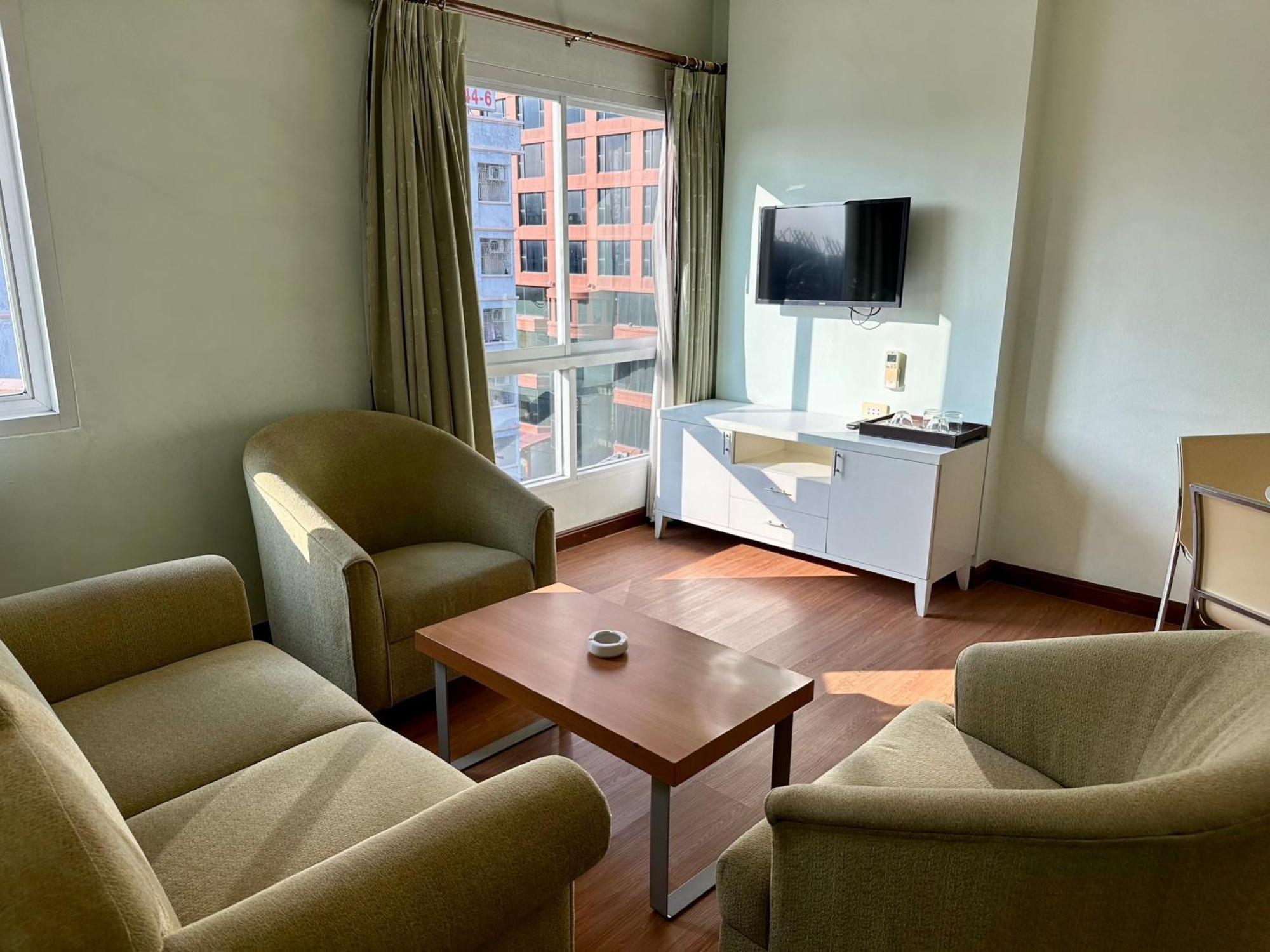Calypzo Bangkok Hotell Exteriör bild