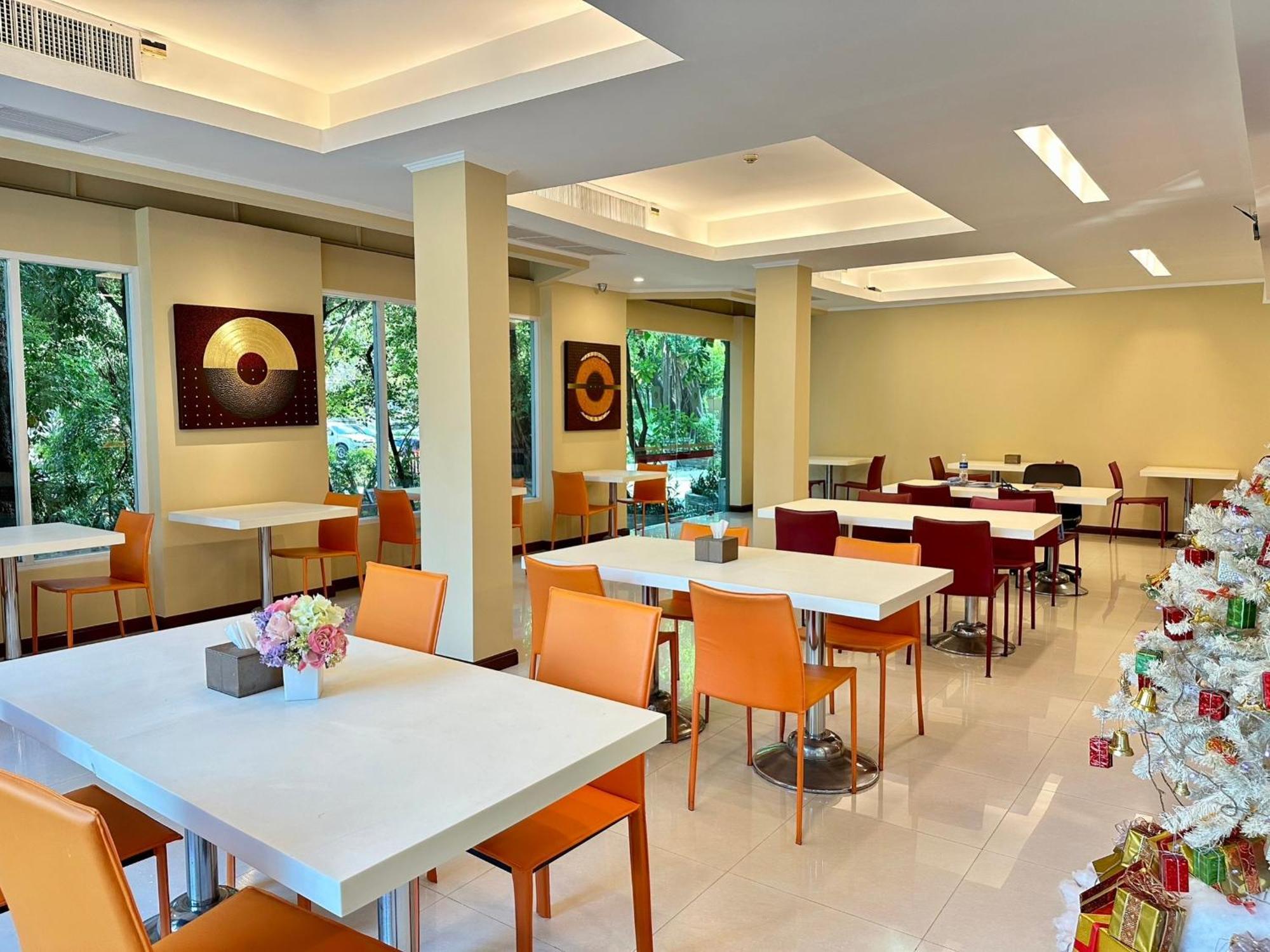 Calypzo Bangkok Hotell Exteriör bild