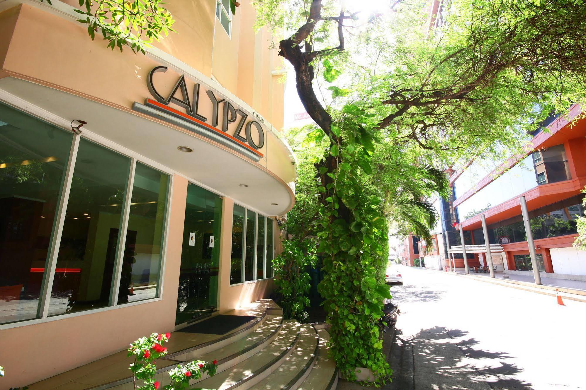 Calypzo Bangkok Hotell Exteriör bild